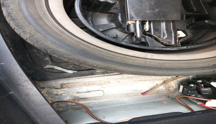 2013 Mercedes Benz E Class E 250 CDI AVANTGARDE, Diesel, Automatic, 89,250 km, tyre