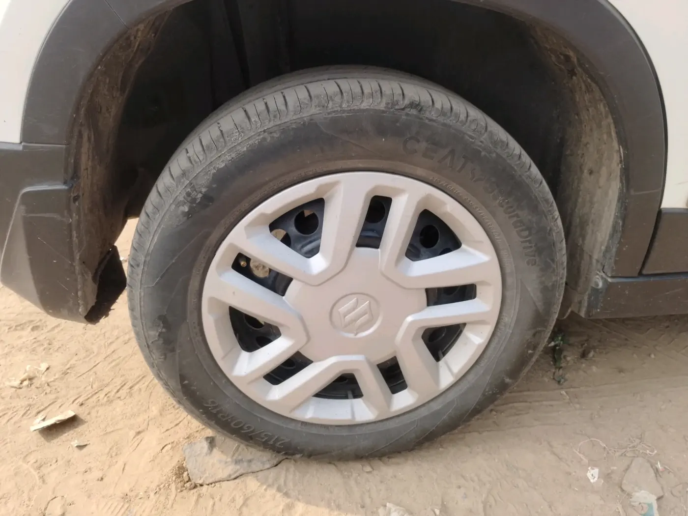 2021 Maruti Vitara Brezza VXI, Petrol, Manual, 1,04,000 km, tyre