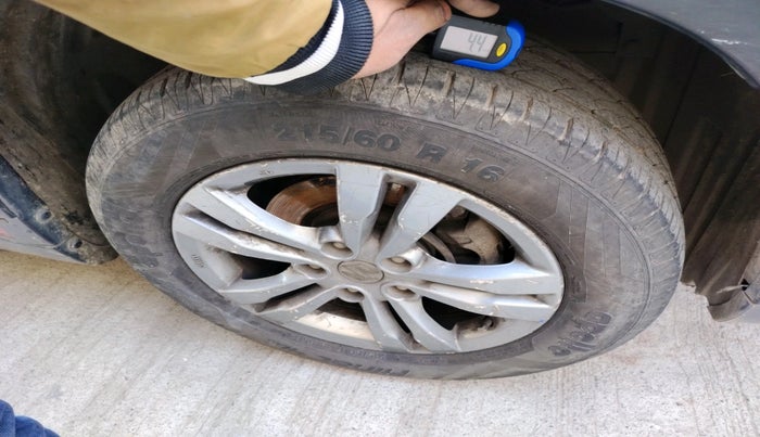 2017 Maruti Vitara Brezza ZDI PLUS, Diesel, Manual, 1,28,061 km, tyre