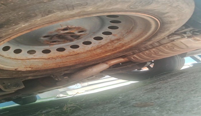 2021 Mahindra XUV700 AX 7 P AT 7 STR, Petrol, Automatic, 32,879 km, tyre