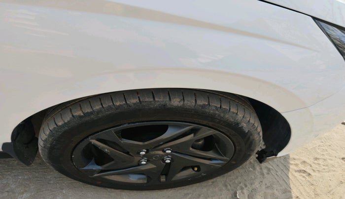 2023 Hyundai NEW I20 SPORTZ 1.2 MT, Petrol, Manual, 67,486 km, tyre