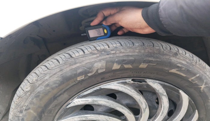 2014 Maruti Swift VDI, Diesel, Manual, 89,487 km, tyre