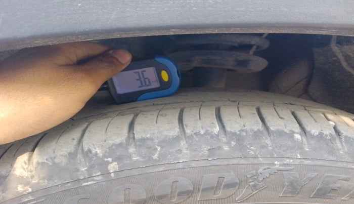 2021 MG HECTOR PLUS SELECT 2.0 DIESEL TURBO MT 7-STR, Diesel, Manual, 92,438 km, tyre