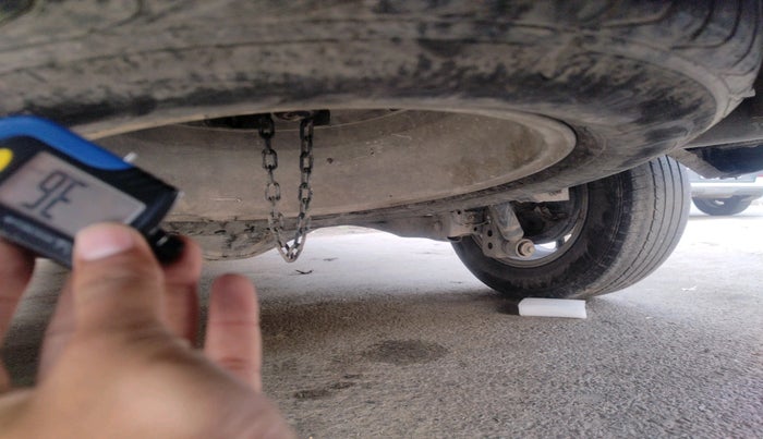 2016 Toyota Innova Crysta 2.4 GX 8 STR, Diesel, Manual, 92,354 km, tyre