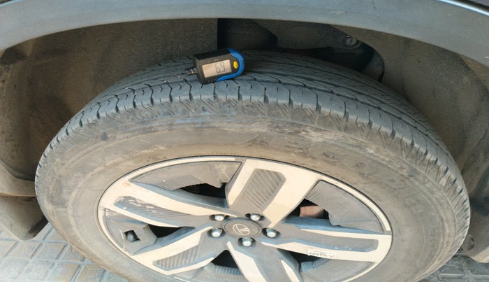 2024 Tata Safari ADVENTURE PLUS AT, Diesel, Automatic, 19,109 km, tyre