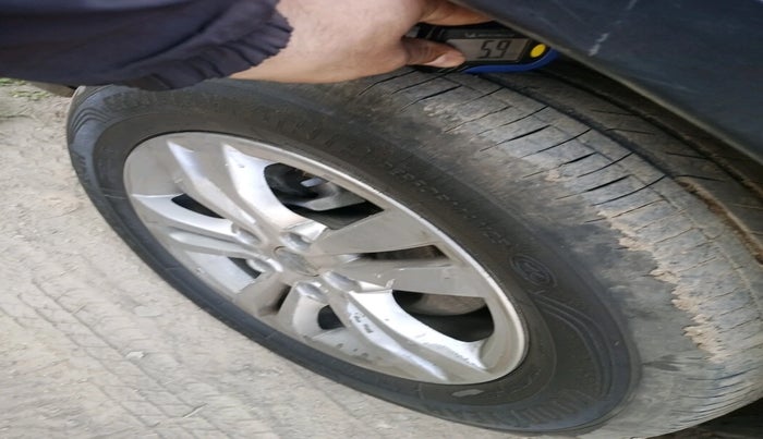 2016 Maruti Vitara Brezza ZDI PLUS, Diesel, Manual, 1,01,430 km, tyre