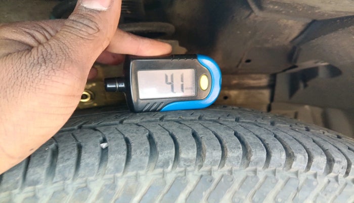 2012 Maruti Swift Dzire VDI, Diesel, Manual, 93,843 km, tyre