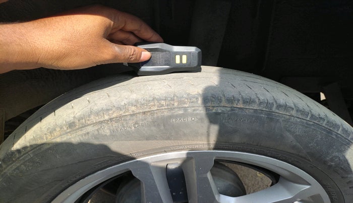 2023 Renault TRIBER RXZ, Petrol, Manual, 67,831 km, tyre