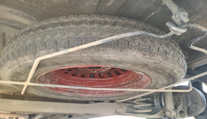 2023 Renault TRIBER RXZ, Petrol, Manual, 67,831 km, tyre