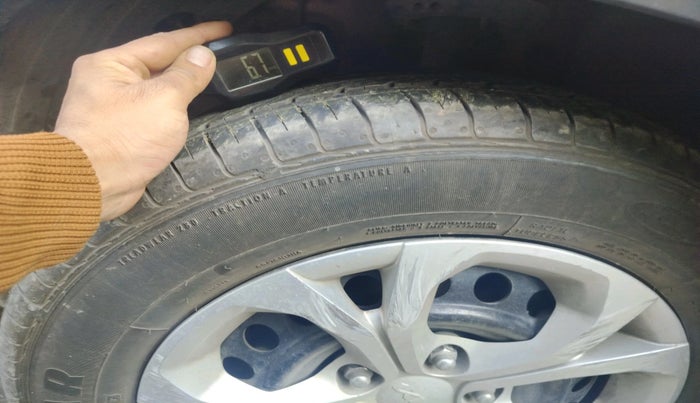 2022 KIA SONET HTE 1.2, Petrol, Manual, 62,010 km, tyre