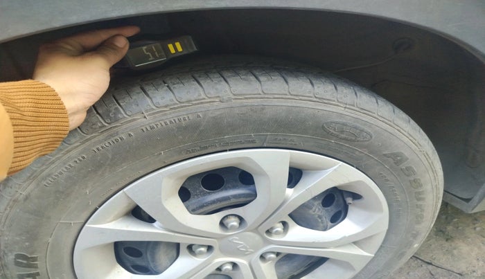 2022 KIA SONET HTE 1.2, Petrol, Manual, 62,010 km, tyre