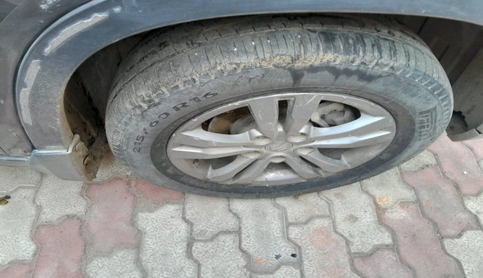 2016 Maruti Vitara Brezza ZDI, Diesel, Manual, 81,398 km, tyre