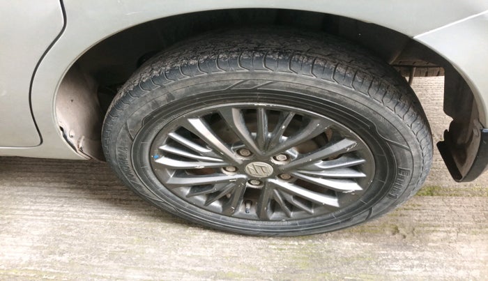 2021 Maruti Ertiga VXI CNG, Petrol, Manual, 90,917 km, tyre