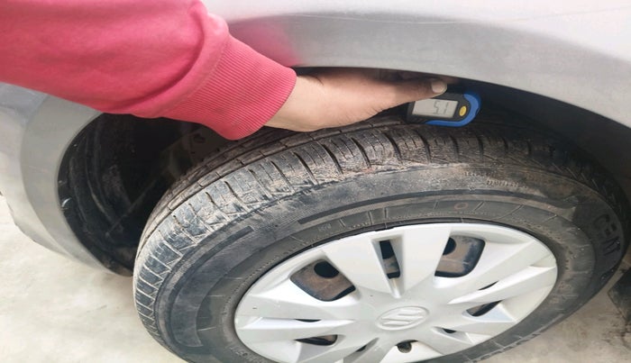 2014 Maruti Swift Dzire VXI, Petrol, Manual, 75,803 km, tyre