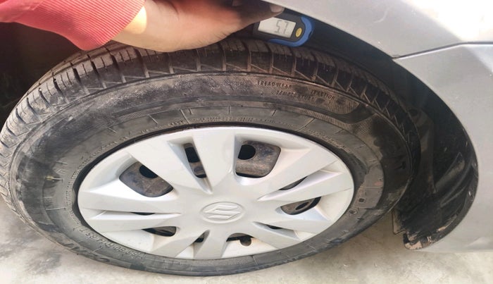 2014 Maruti Swift Dzire VXI, Petrol, Manual, 75,803 km, tyre