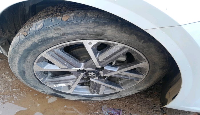 2023 Hyundai Verna SX 1.5 l MPI, Petrol, Manual, 12,544 km, tyre