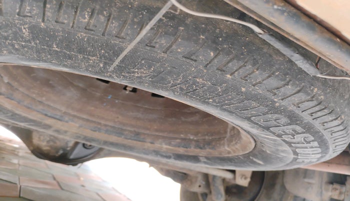 2013 Mahindra Xylo D2, Diesel, Manual, 1,63,291 km, tyre