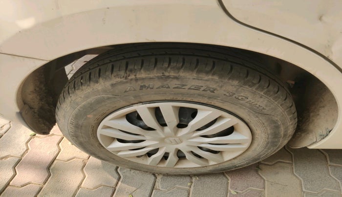 2018 Maruti Dzire VDI, Diesel, Manual, 48,694 km, tyre