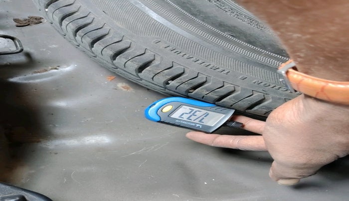 2017 Maruti Dzire ZXI PLUS, Petrol, Manual, 78,012 km, tyre