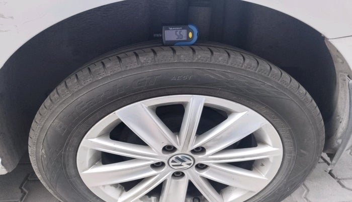 2016 Volkswagen Vento HIGHLINE PETROL AT, Petrol, Automatic, 99,789 km, tyre