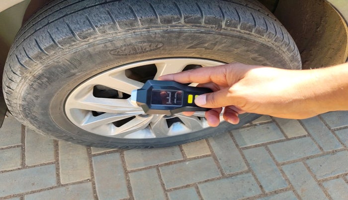 2018 Hyundai Creta SX 1.6 PETROL, Petrol, Manual, 35,861 km, tyre