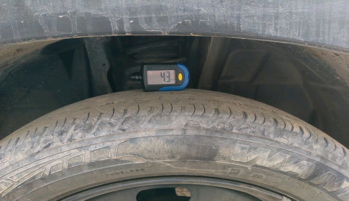 2022 Nissan MAGNITE XL, Petrol, Manual, 42,946 km, tyre