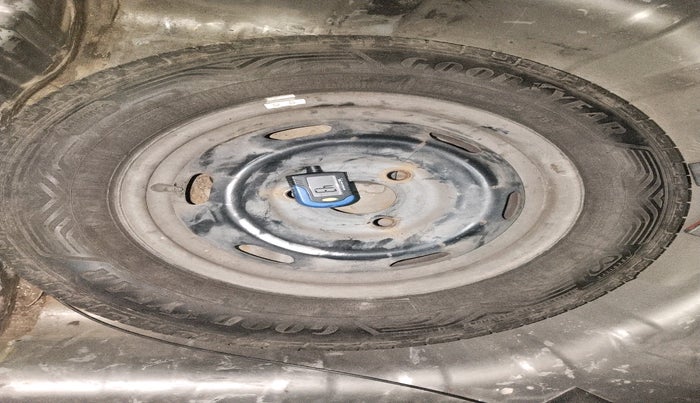 2018 Renault Kwid RXT 0.8, Petrol, Manual, 70,221 km, tyre