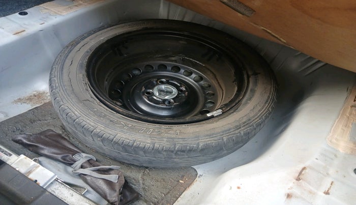 2014 Honda City 1.5L I-VTEC V MT, Petrol, Manual, 82,661 km, tyre