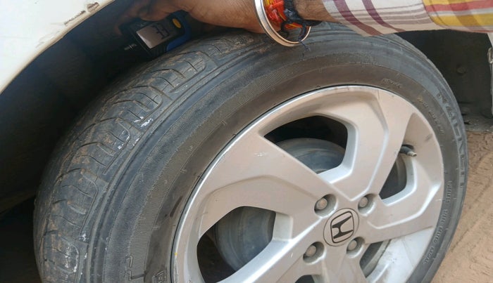 2014 Honda City 1.5L I-VTEC V MT, Petrol, Manual, 82,661 km, tyre