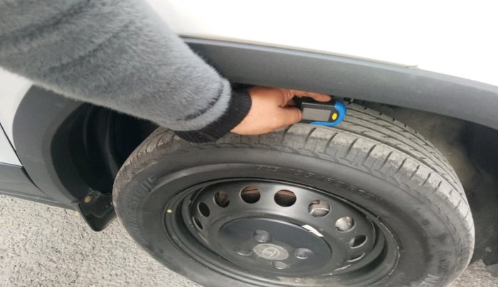 2024 Tata PUNCH PURE MT, Petrol, Manual, 12,089 km, tyre