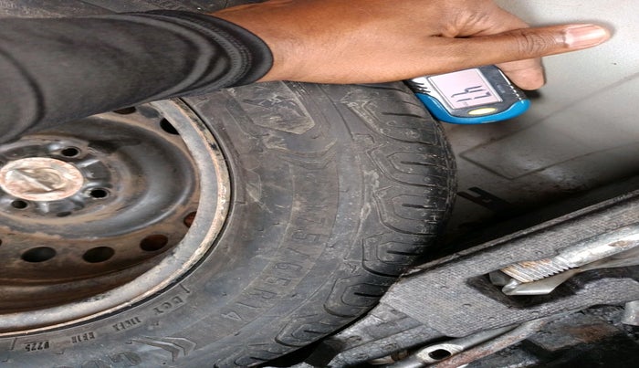 2014 Honda Amaze 1.2L I-VTEC S, Petrol, Manual, 40,998 km, tyre