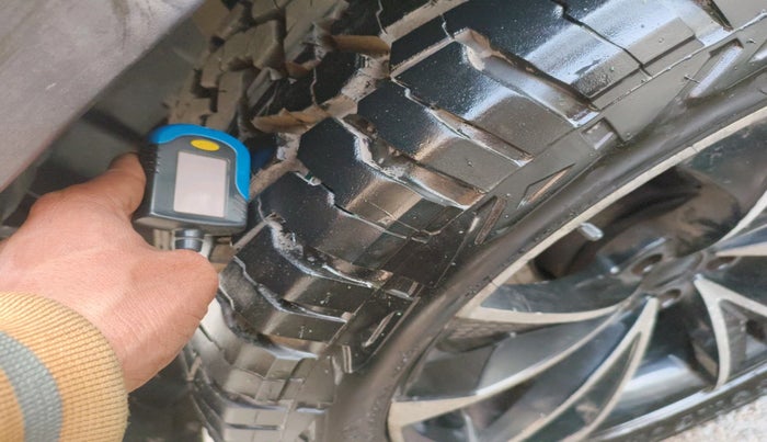 2021 Mahindra Thar LX D 4WD AT CONVERTIBLE, Diesel, Automatic, 26,887 km, tyre