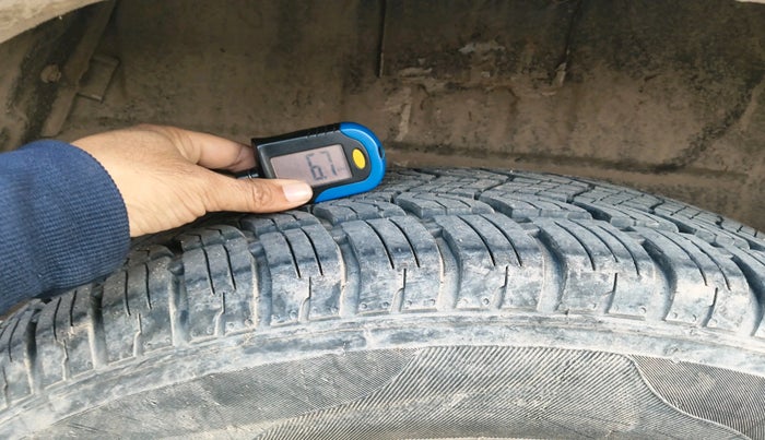 2017 Mahindra Scorpio S6 PLUS, Diesel, Manual, 61,022 km, tyre