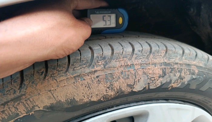 2018 Maruti Ertiga VDI SHVS, Diesel, Manual, 1,00,914 km, tyre