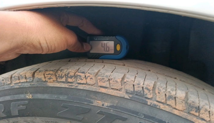 2018 Maruti Ertiga VDI SHVS, Diesel, Manual, 1,00,914 km, tyre