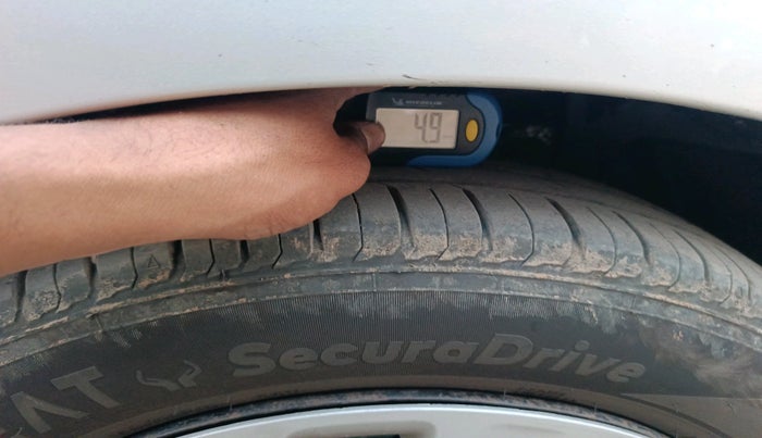 2018 Maruti Ertiga VDI SHVS, Diesel, Manual, 1,00,914 km, tyre