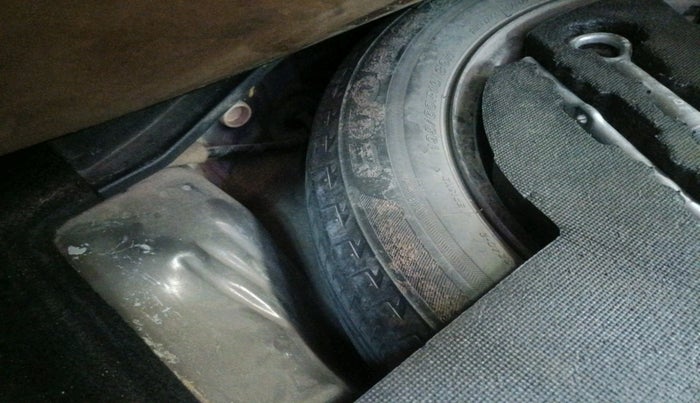 2017 Honda WR-V 1.5L I-DTEC VX MT, Diesel, Manual, 95,157 km, tyre