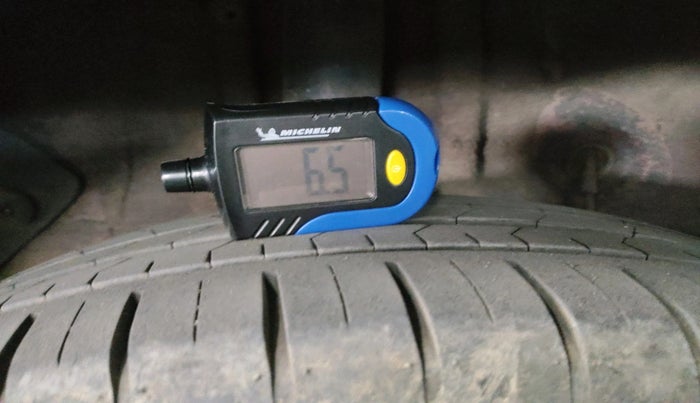 2016 Hyundai Elite i20 ASTA 1.4 CRDI (O), Diesel, Manual, 1,33,078 km, tyre