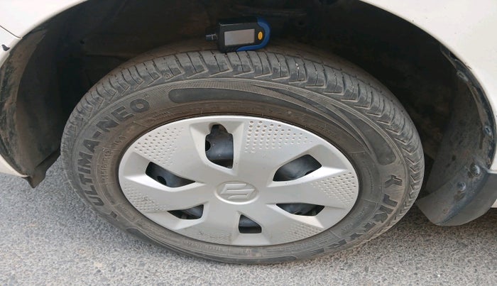 2023 Maruti Alto K10 VXI CNG, Petrol, Manual, 42,247 km, tyre