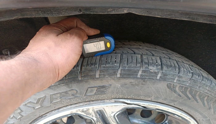 2017 Maruti Vitara Brezza VDI (O), Diesel, Manual, 1,43,125 km, tyre