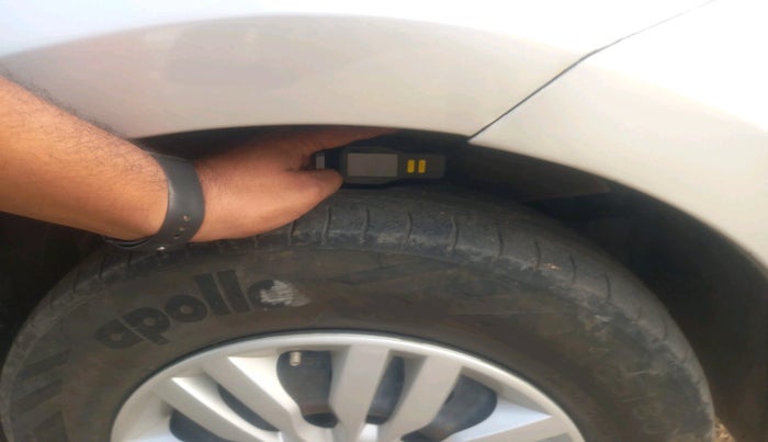 2021 Maruti Swift VXI, Petrol, Manual, 80,862 km, tyre