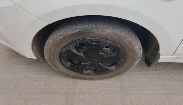 2022 Tata Tiago XM CNG, Petrol, Manual, 38,449 km, tyre