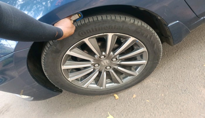 2019 Maruti Ciaz ALPHA 1.5 SHVS PETROL, Petrol, Manual, 75,380 km, tyre