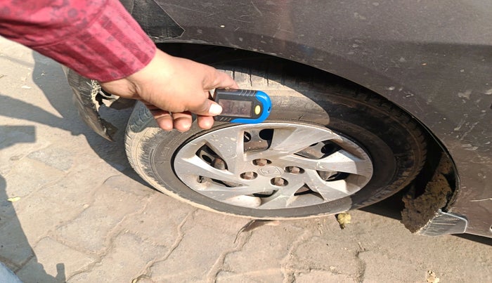 2014 Honda Amaze 1.5L I-DTEC S, Diesel, Manual, 1,48,355 km, tyre