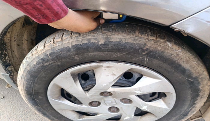 2014 Honda Amaze 1.5L I-DTEC S, Diesel, Manual, 1,48,355 km, tyre