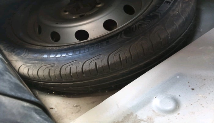 2021 Maruti IGNIS SIGMA 1.2, Petrol, Manual, 60,599 km, tyre