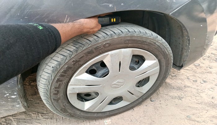 2018 Maruti Wagon R 1.0 VXI AMT, Petrol, Automatic, 99,313 km, tyre