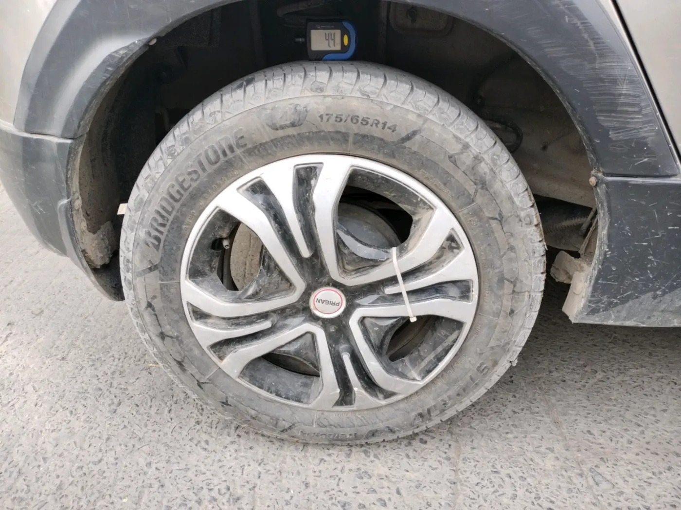 2019 Tata TIAGO NRG PETROL, Petrol, Manual, 1,04,379 km, tyre