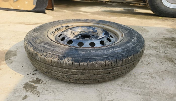 2019 Hyundai Elite i20 MAGNA PLUS 1.2, Petrol, Manual, 43,496 km, tyre