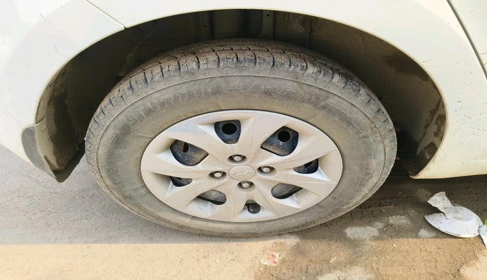 2019 Hyundai Elite i20 MAGNA PLUS 1.2, Petrol, Manual, 43,496 km, tyre